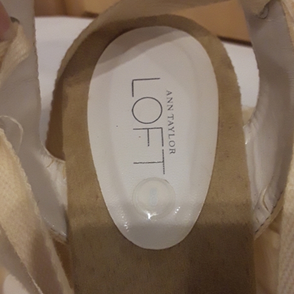 Ann Taylor Loft size 8 espadrilles wedge heels - Picture 2 of 3